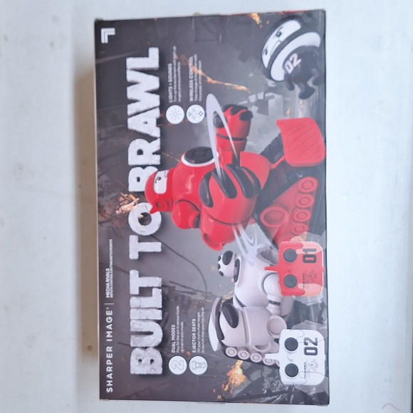 BRAND NEW! Sharper Image Mecha Rivals Remote Control Ejecting Battle Robots Set - Picture 8 of 11